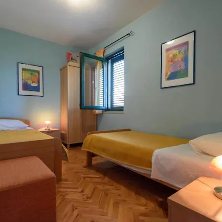 Rokov - Five Bedroom With Swimming Pool * Mali Iž