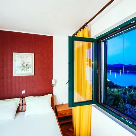 Rokov - Five Bedroom With Swimming Pool فيلة *