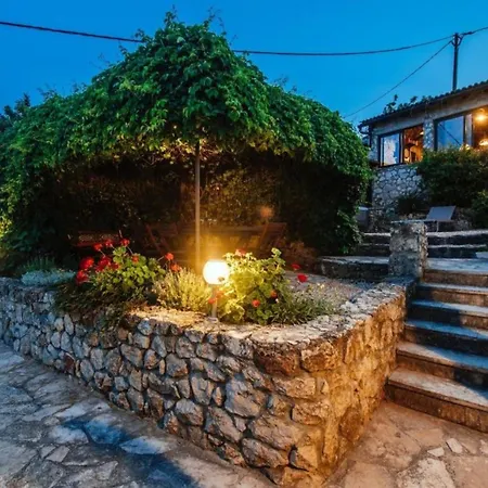 Rokov - Five Bedroom With Swimming Pool 빌라 *