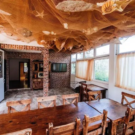 Rokov - Five Bedroom With Swimming Pool *